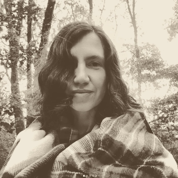 Meet your Posher, Heather - Picture 4 of 5